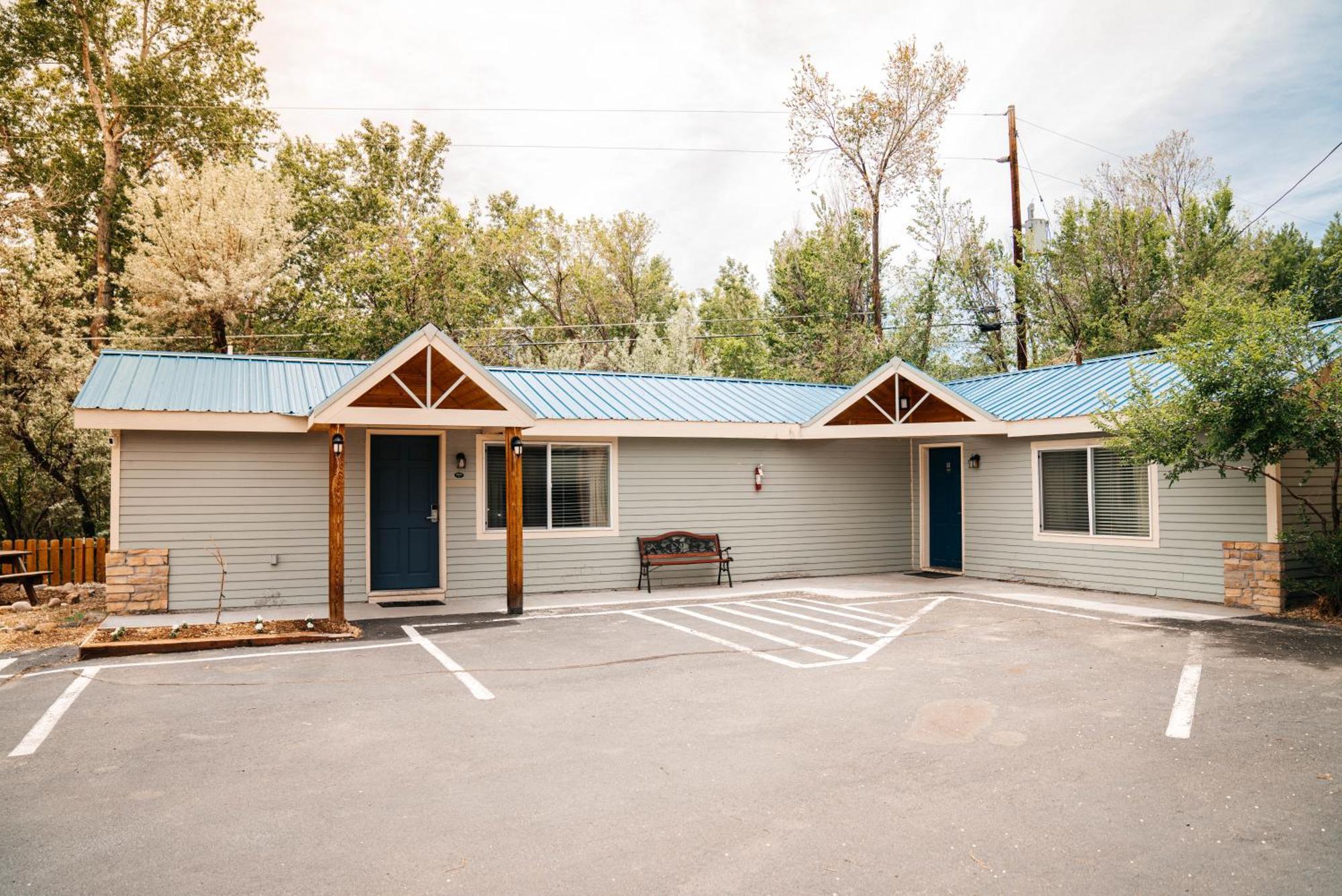Salida Inn & Monarch Suites Exterior photo